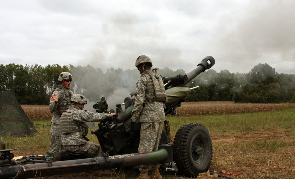 Field Artillery troops bring &quot;boom&quot; to Walk and Shoot exercise