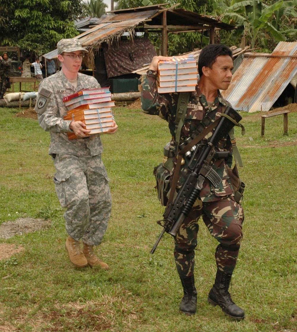 Armed Forces of the Philippines General, Local Officials Rededicate School and Health Clinic in Sumisip