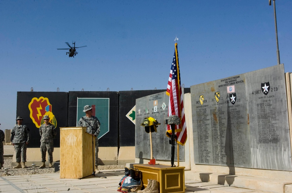 Soldiers Mark Eighth Anniversary of September 11 Terror Attacks.