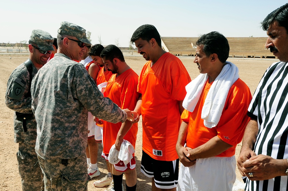 U.S., Iraqi soldiers attend soccer game