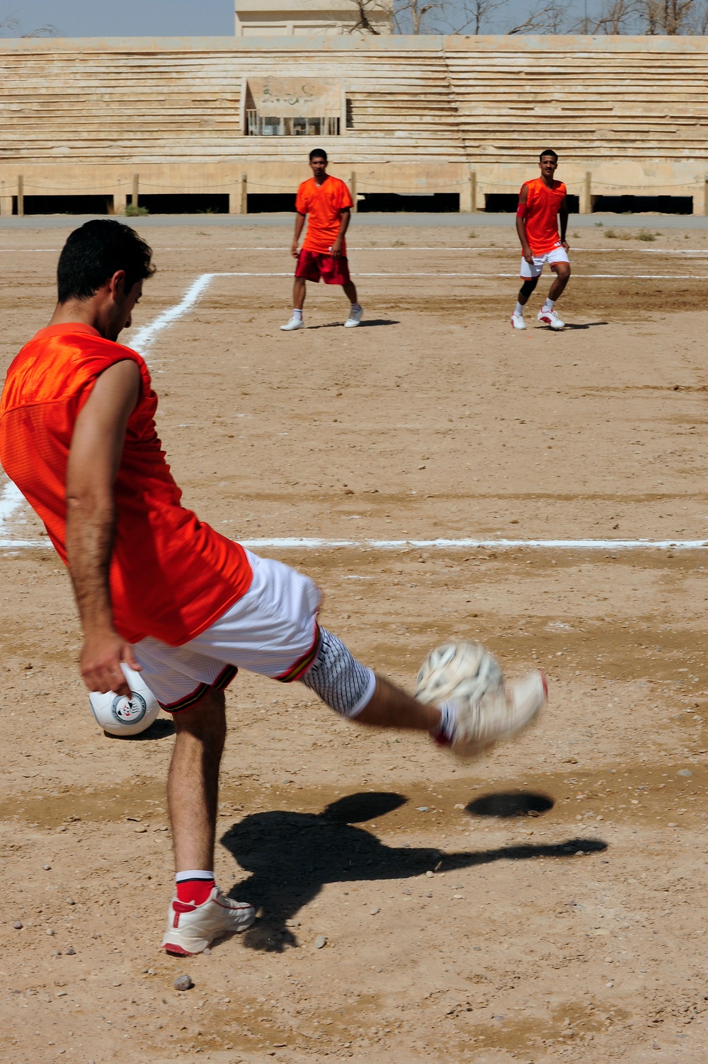 U.S., Iraqi soldiers attend soccer game