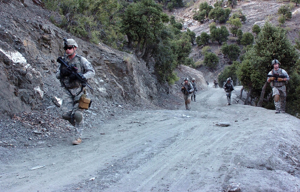 4th Infantry Division Soldiers Patrol Korengal Valley, Improve Lives of Citizens