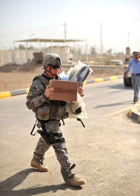U.S. troops help stock Radwaniyah clinic