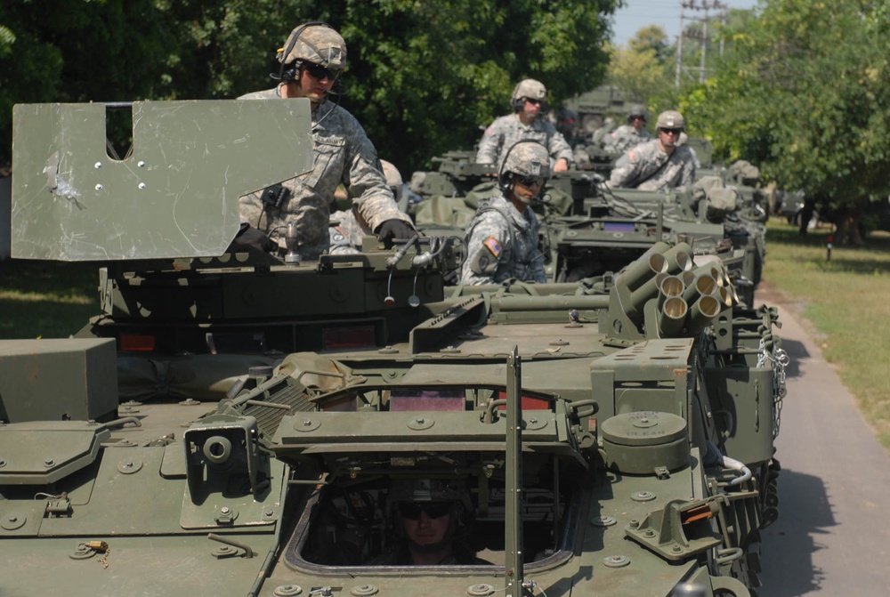 Strykehorse Soldiers Give Indian Army First Look at Strykers