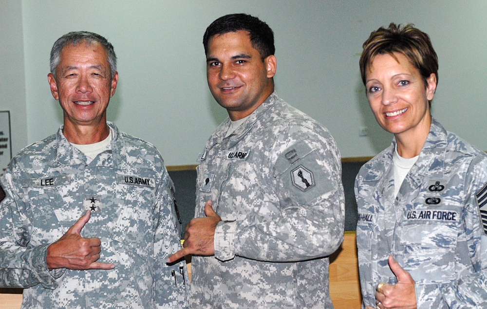 Hawaii TAG visits Kuwait