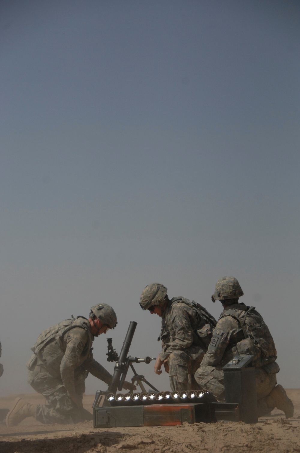 Soldiers participate in mortar training