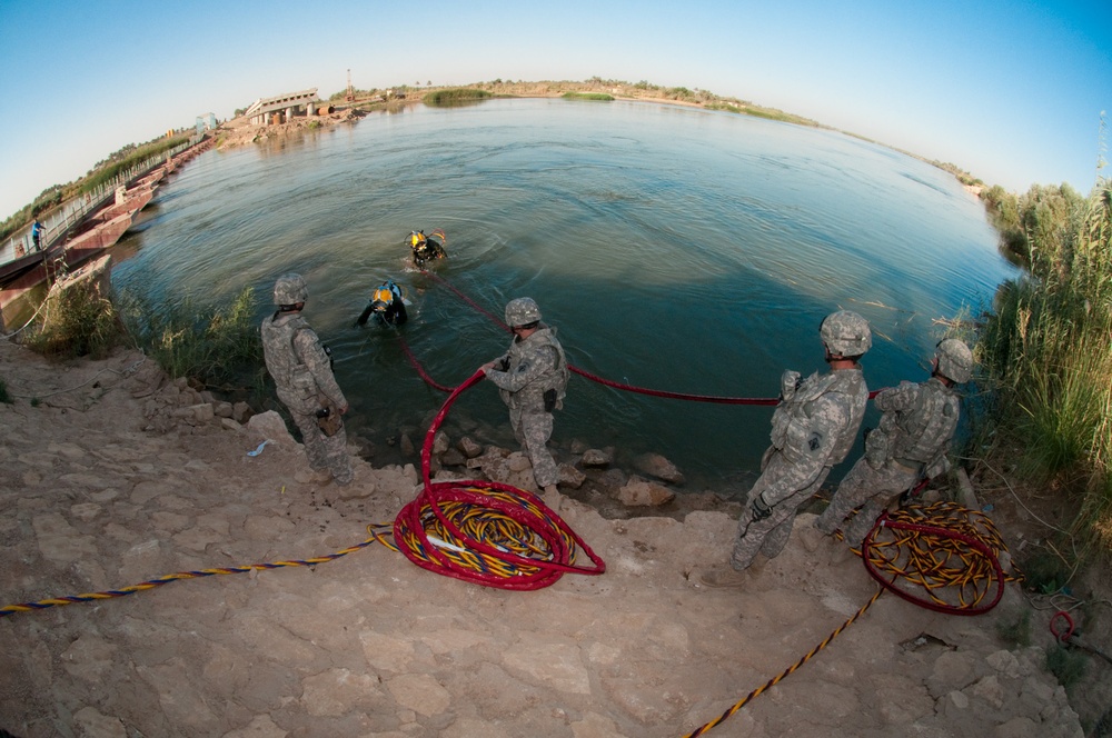 The Bridges of Saqlawiya: Iraqi Security Forces Get Assistance From Paratroopers, Dive Team