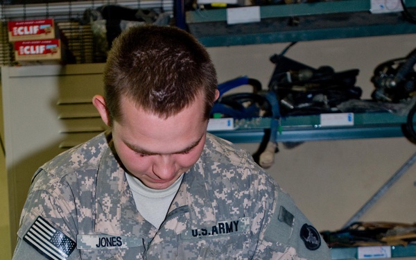 C&amp;amp;E team keeps troops talking, tracking on battlefield