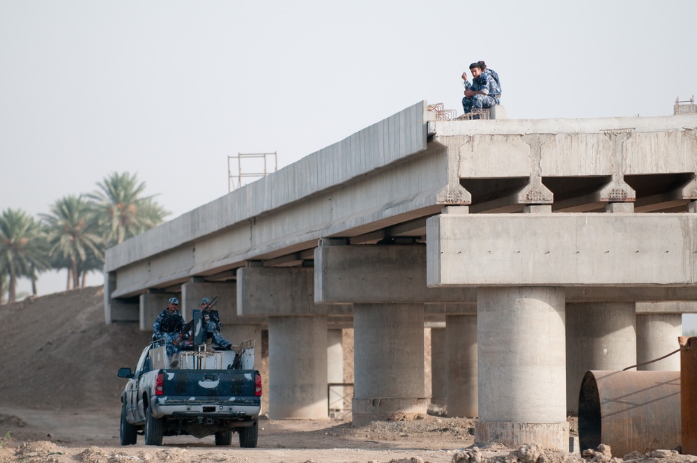 The Bridges of Saqlawiya: Iraqi Security Forces Get Assistance From Paratroopers, Dive Team
