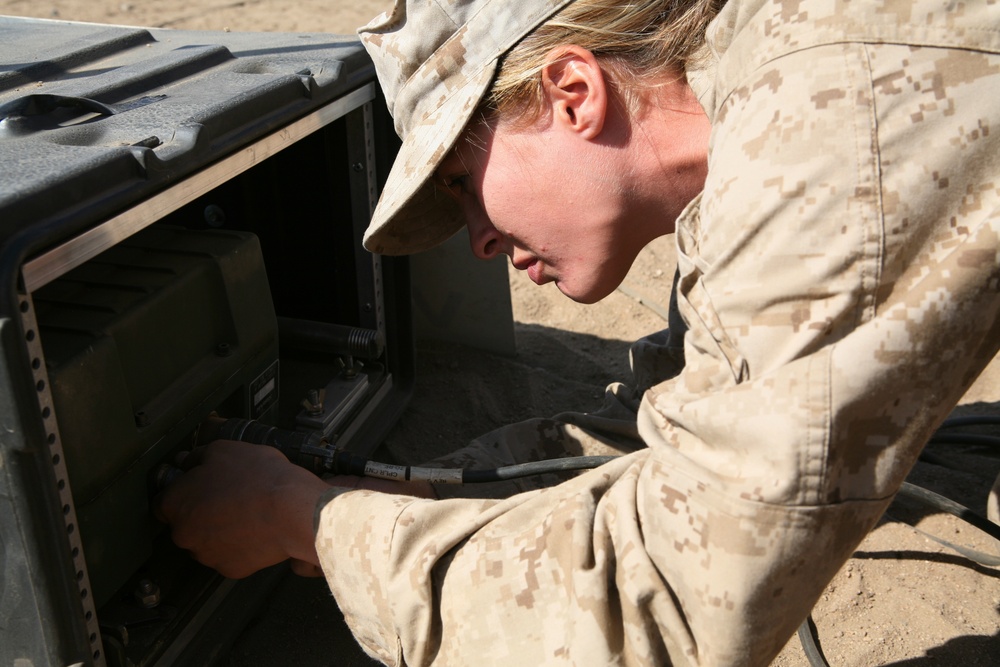DVIDS - News - 9th Comm: Backbone of Exercise Pacific Horizon 2010