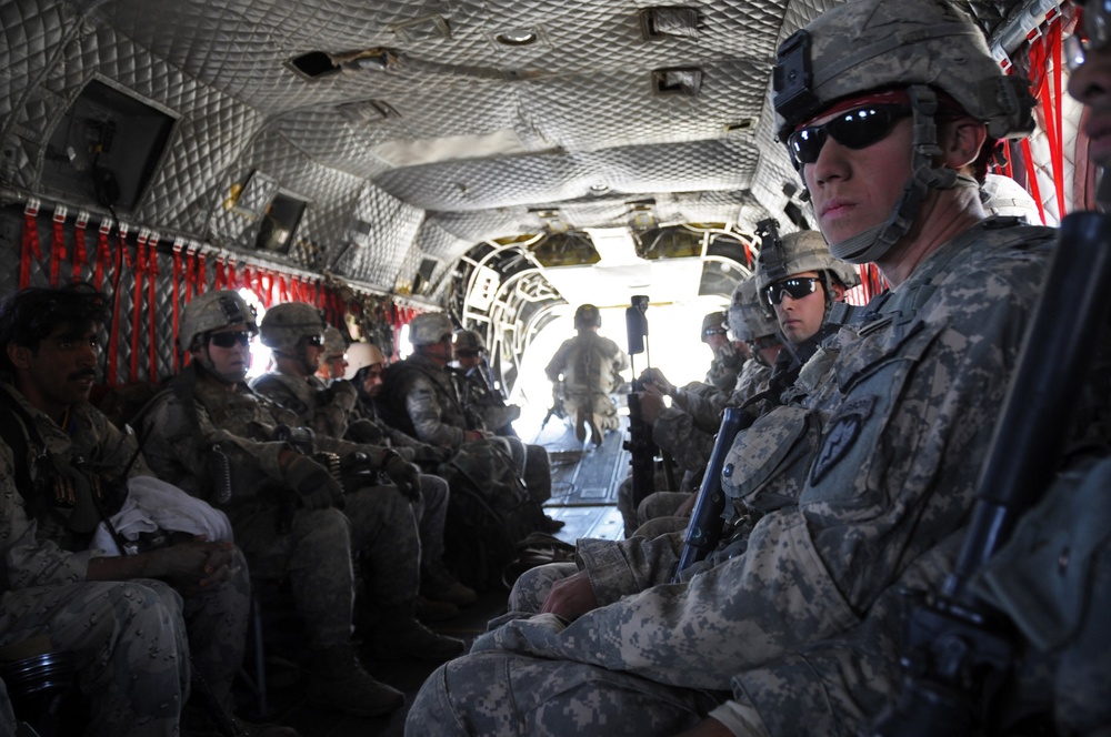 Paratroopers Conducts Air Assault in Bermel District