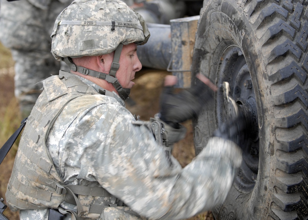 Howitzer soldiers conduct training