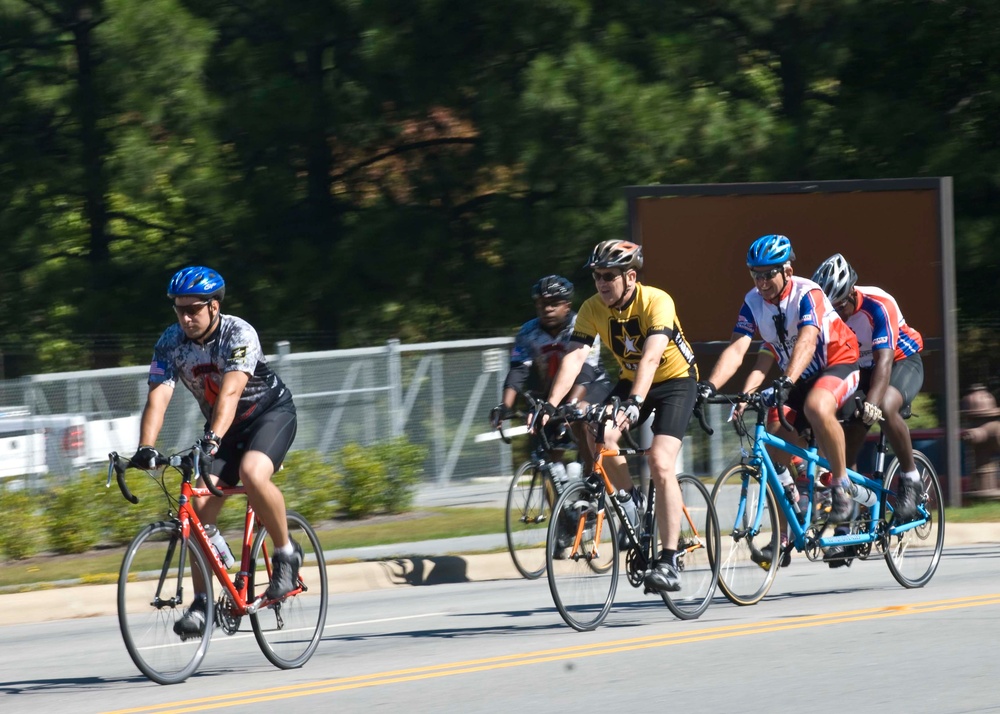 USACAPOC(A) Commander Joins Wounded Warrior Project Soldier Ride