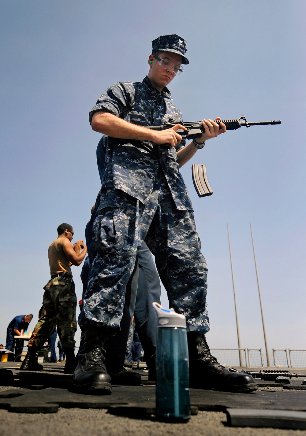 USS Fort McHenry action