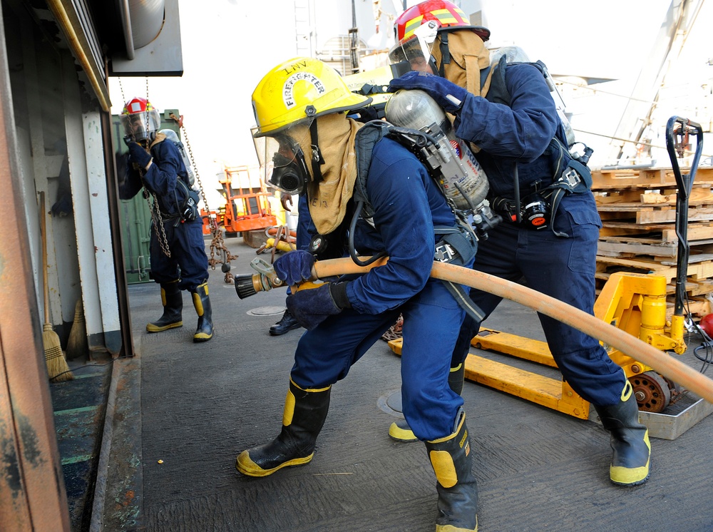 USS Fort McHenry action