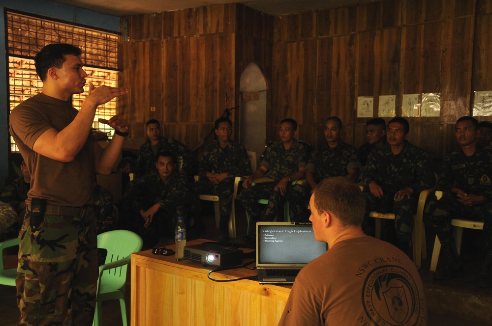 Armed Forces of the Philippines and Joint Special Operations Task Force– Philippines Partner for Improvised Explosive Device Awareness Training in Basilan.