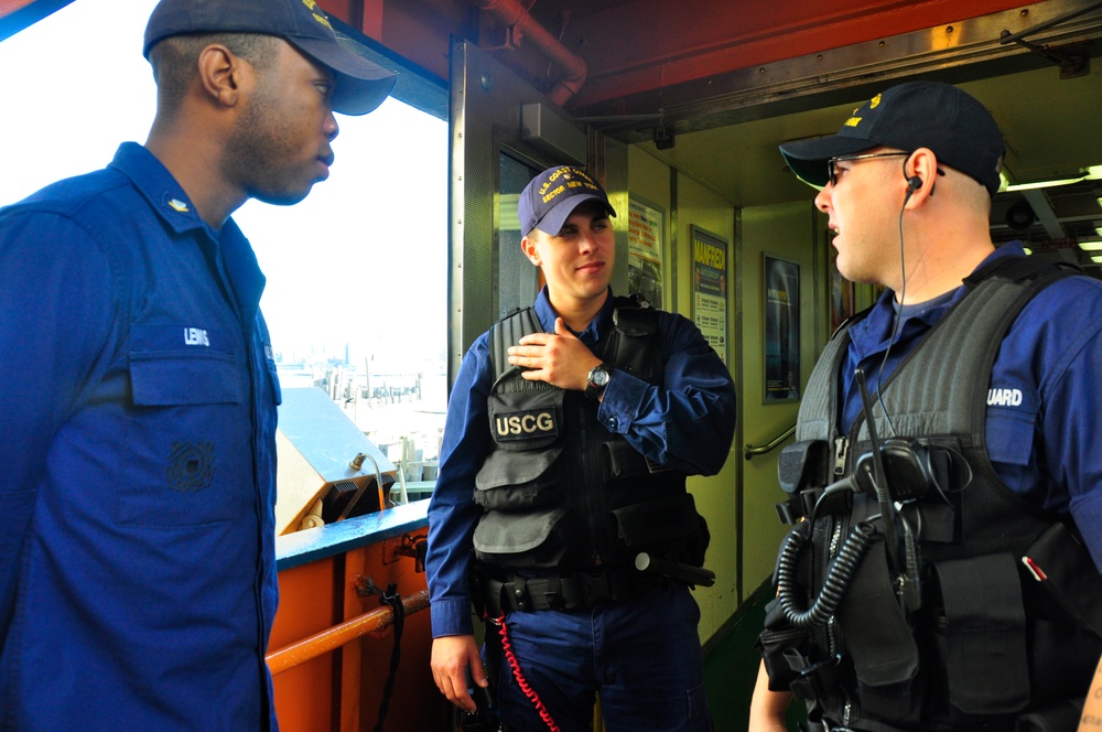 Coast Guard Conducts Ferry Sweeps for Obama Visit to NYC