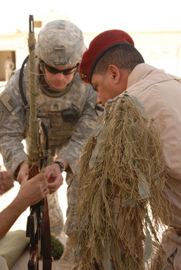 Blending in: U.S. marksman teaches IA snipers to camouflage