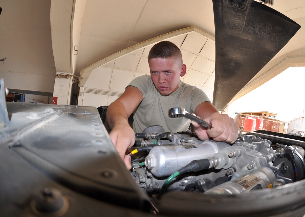 Aviation mechanics keep Army flying along