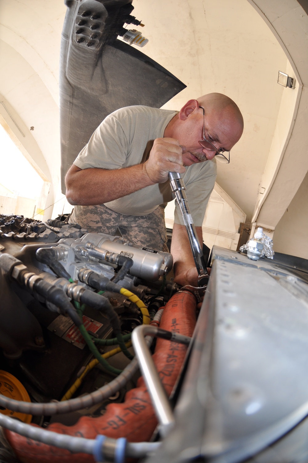 Aviation mechanics keep Army flying along