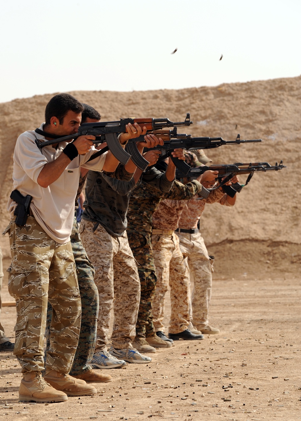 Iraqi SWAT conducts AK-47 education