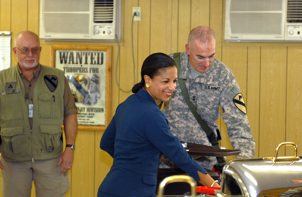 UN Ambassador Rice visits MND-B troops