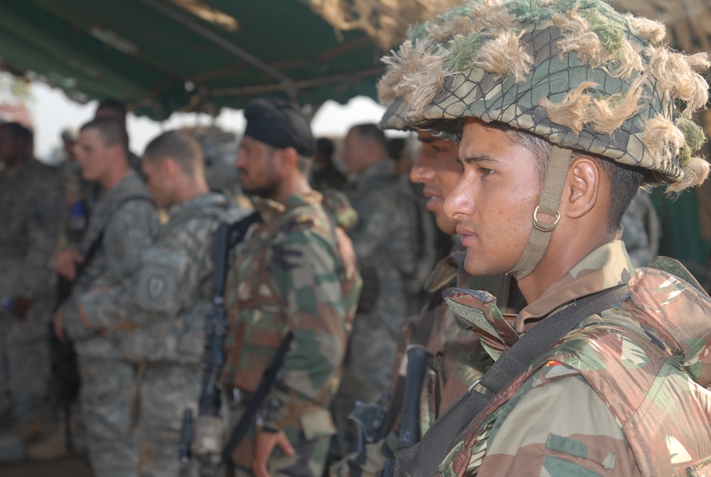 Embedded training strengthens bonds between Indian and U.S. Soldiers at Yudh Abhyas 09