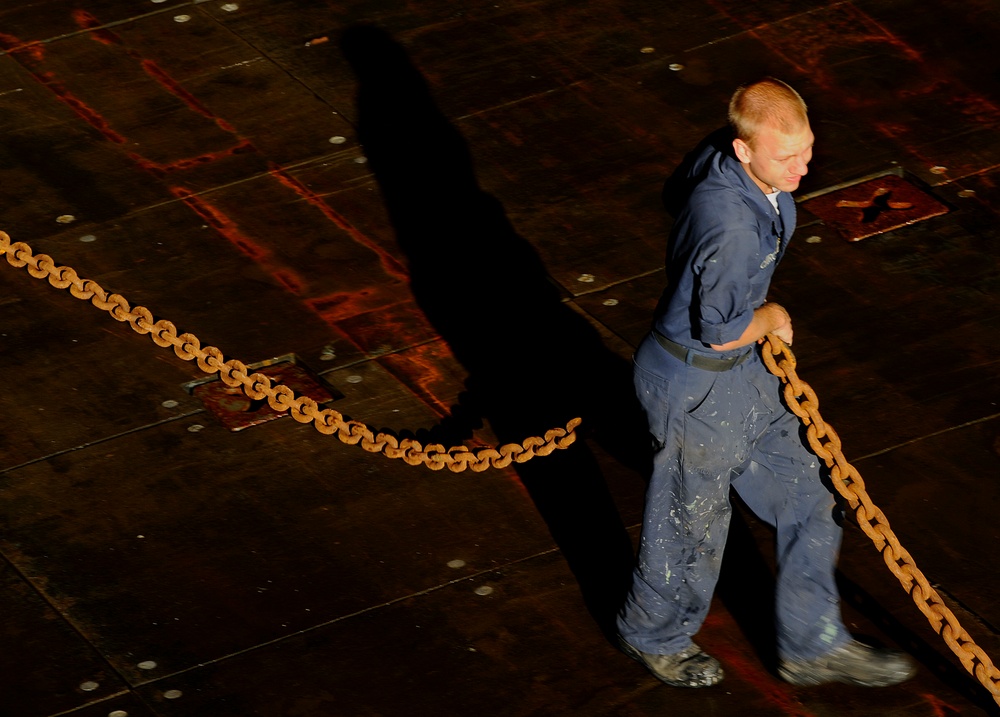 USS Fort McHenry action