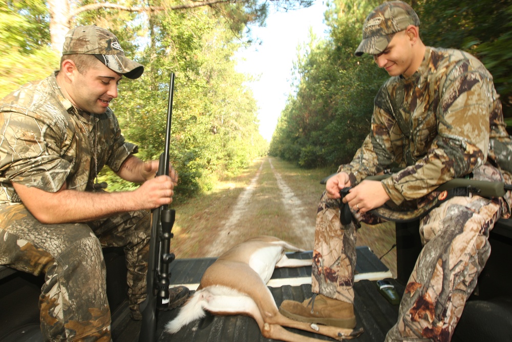 Hunters Gather to Honor Wounded Warriors