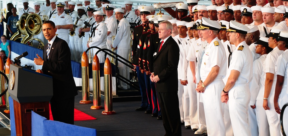 President Obama visits NAS Jacksonville