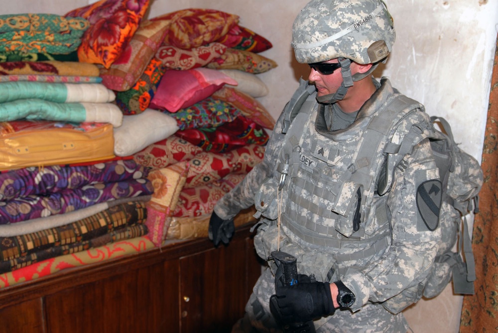 US, IA take part in historic air assault