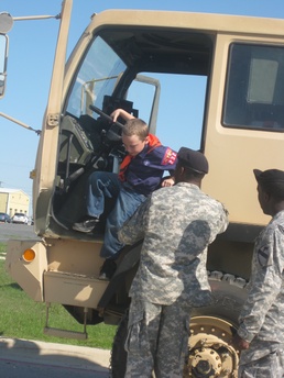 Long Knives support 'Scout-O-Rama'