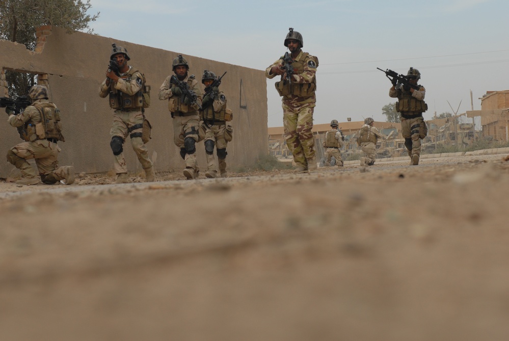Iraqi Special Operations Forces conduct combat training