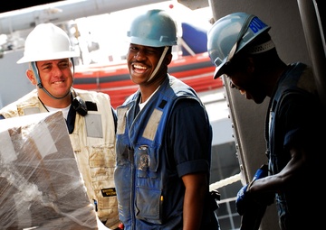 USS Harpers Ferry (LSD 49)