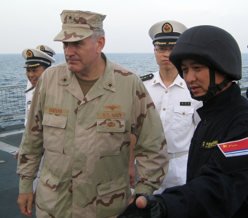 CTF 151 Commander Visits Chinese Counter-Piracy Flagship