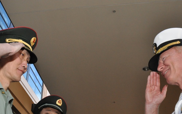 General Xu Caihou Honored at Camp H. M. Smith