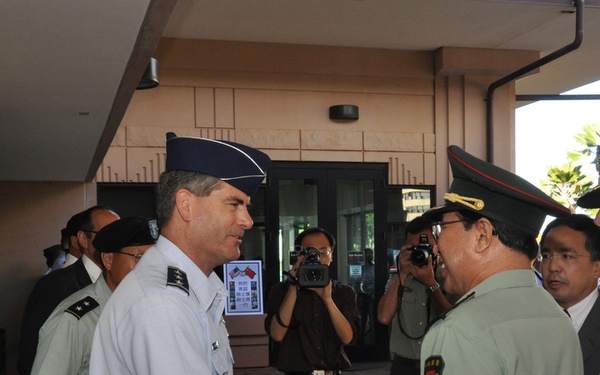 General Xu Caihou Honored at Camp H. M. Smith