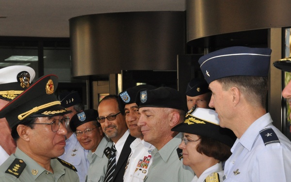 General Xu Caihou Honored at Camp H. M. Smith