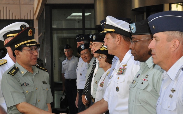 General Xu Caihou Honored at Camp H. M. Smith