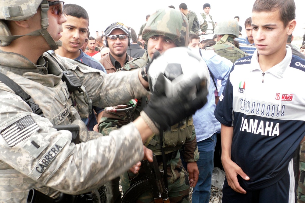 Texas Soldiers bring soccer, unity to northern Iraqi village