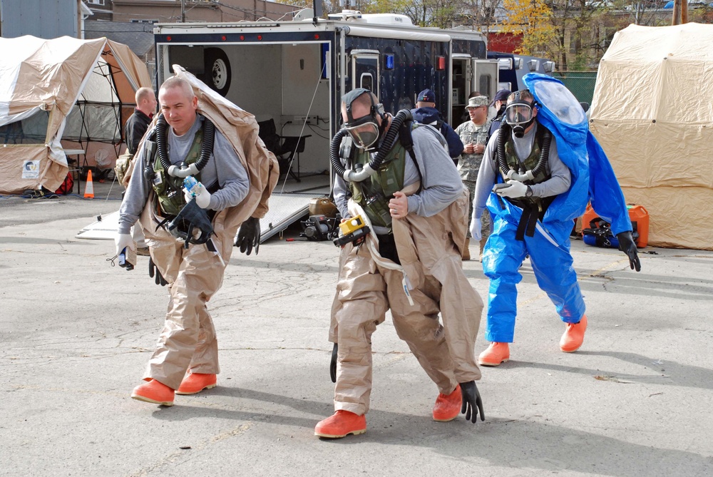Massachusetts National Guard Civil Support Team Enters Vigilant Guard