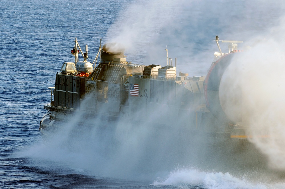 USS Fort McHenry action