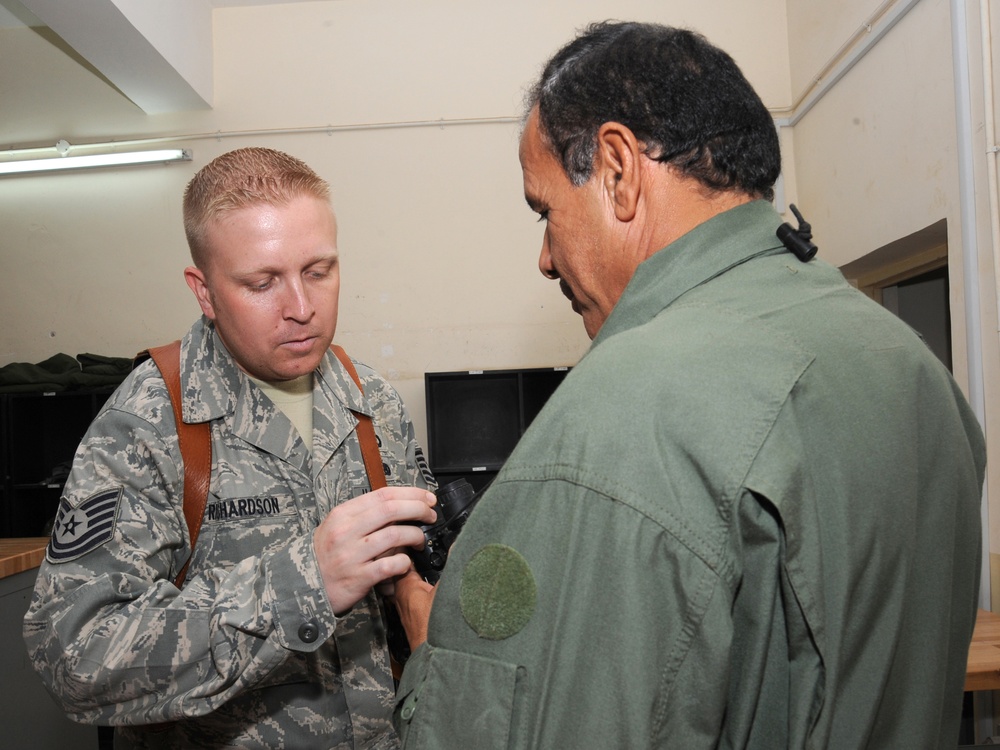 Air Force Advisor Resuscitates Iraqi Life Support