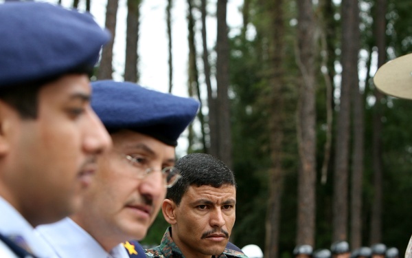 Yemen military delegation observes Marine training