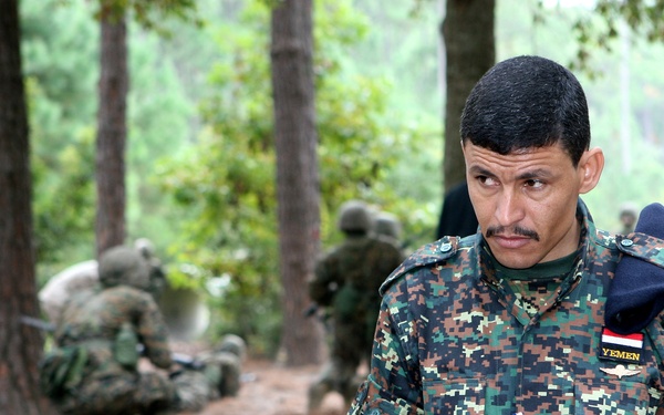 Yemen military delegation observes Marine training