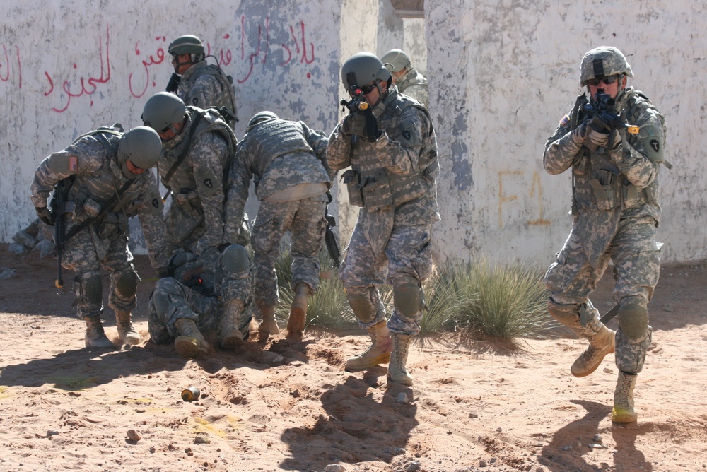 72nd IBCT Integrates Force, Develops Teamwork During Urban Ops