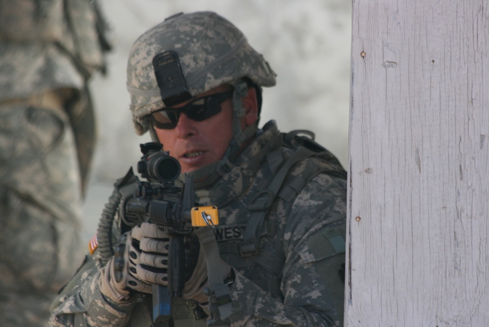 72nd IBCT Integrates Force, Develops Teamwork During Urban Ops