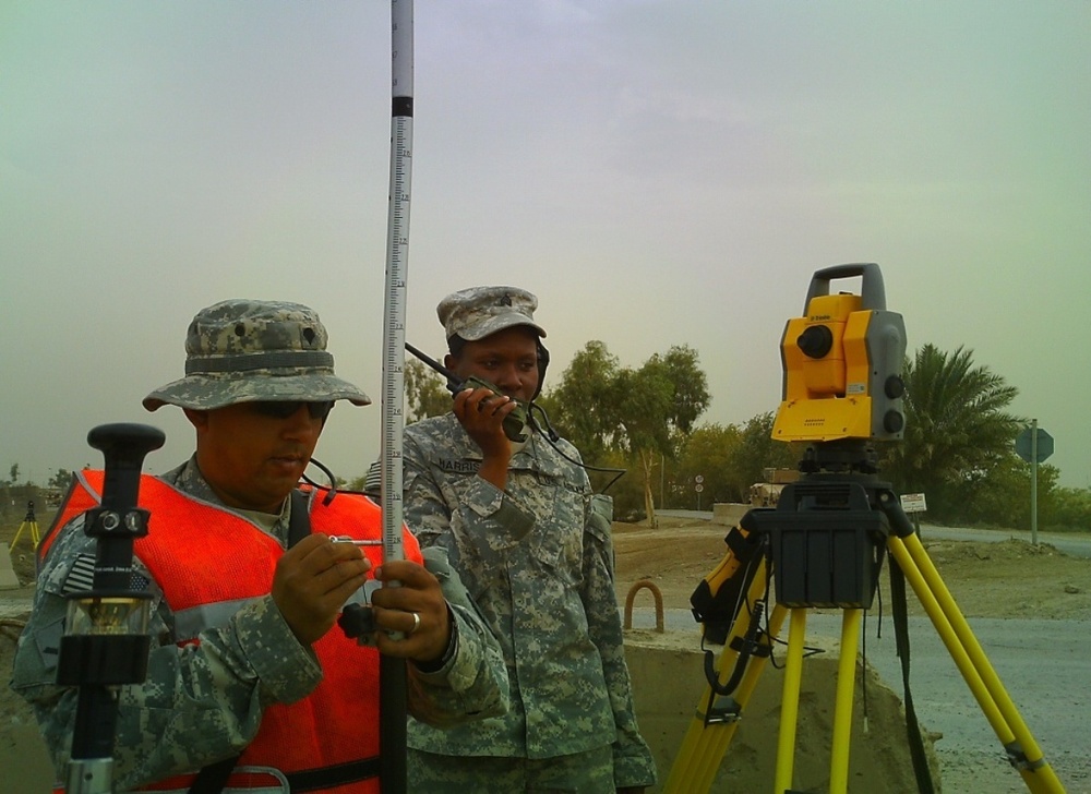 Engineer troops survey Liberty for new maps
