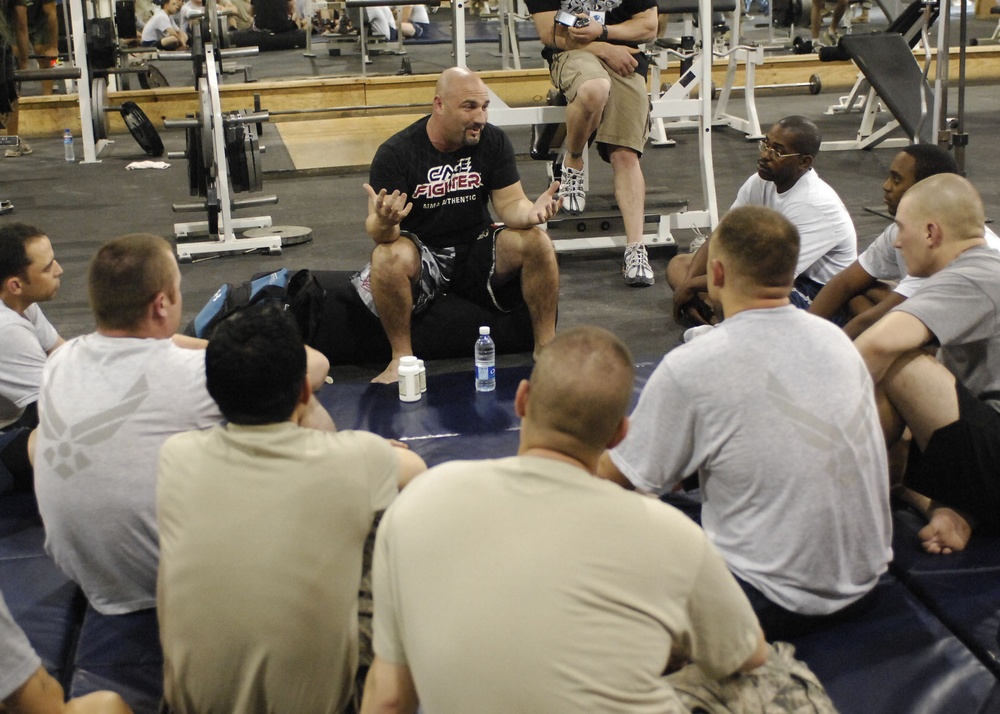 Jay Glazer hits the mat