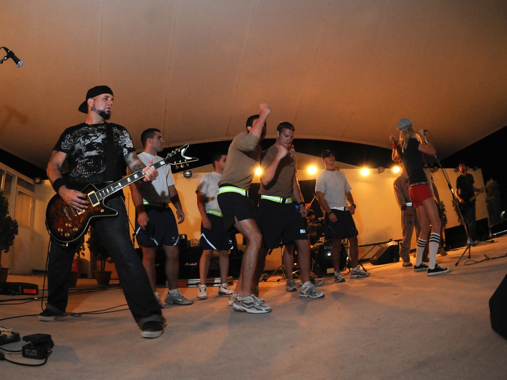 Rockin' for the Troops